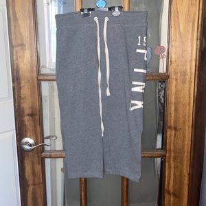 PINK Victorias Secret capri sweats